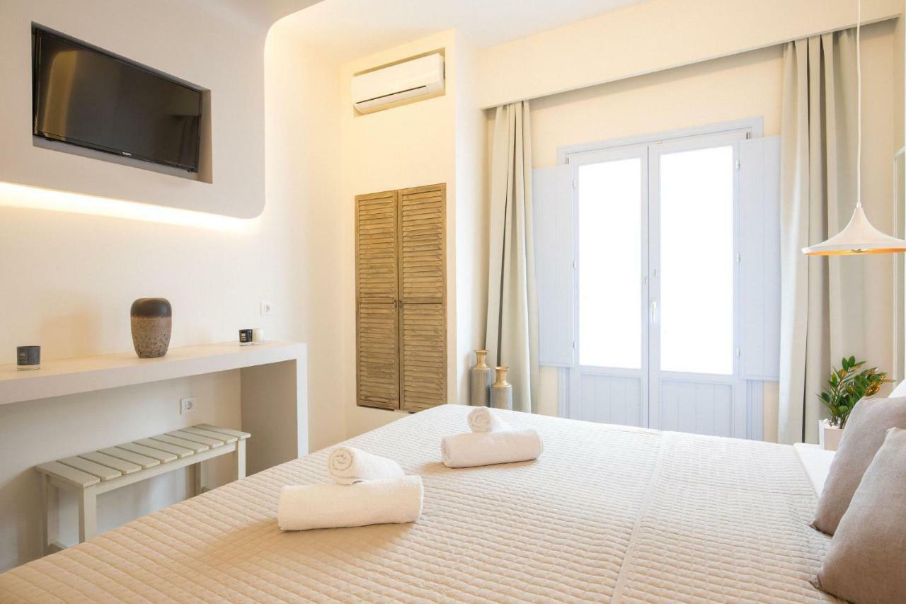 Light Blue Window Kamari Apartment ภายนอก รูปภาพ
